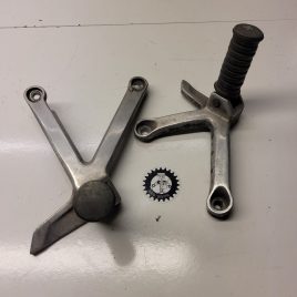 cales pieds arrière yamaha 600 xt 2002