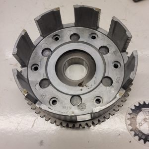 cloche embrayage ktm 125 gs 86-91 502