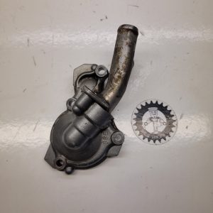 Carter pompe a eau yamaha 426 yzf