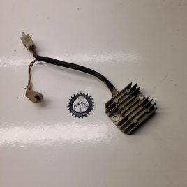 regulateur 34L yamaha 600 xt
