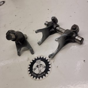 fourchettes yamaha 100 rt