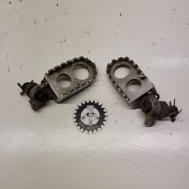 cales pieds yamaha 250 yz 2000
