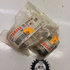 5PX-84397-00 x2 neuf yamaha