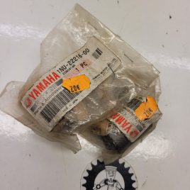 5PX-84397-00 x2 neuf yamaha