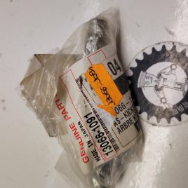 arbre de kick neuf 13066-0015 kawasaki 250 kx 96-98