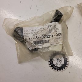 support aile droit neuf suzuki 400 ltz