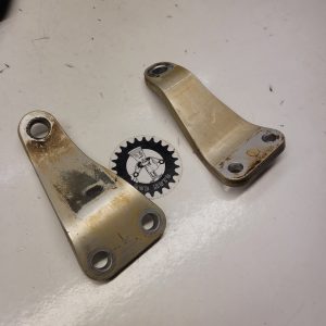 support moteur suzuki 400 ltz