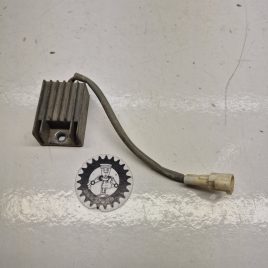 regulateur kawasaki 250 ksf 2004