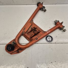 triangle inferieur droit yamaha 250 raptor