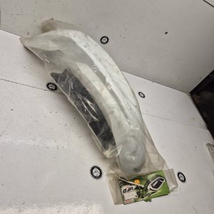 garde boue avant husqvarna 4T 08-12 HU032326041