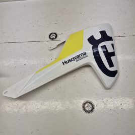 plastique husqvarna 250.08.051.000