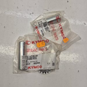entretoise bras inferieur x2 kymco 400-700 mxu maxxer 52104-PWB1-900