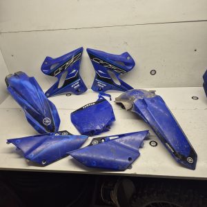 kit plastique adapter yamaha 250 yz 2004