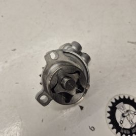 pompe a huile yamaha 250 yzf 03-05