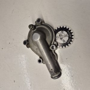 couvercle pompe a eau yamaha 250 yzf 2003