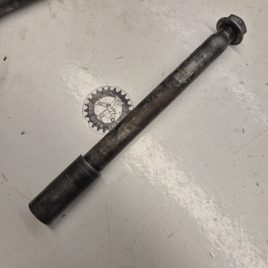 axe roue avant honda 125 cr 1998