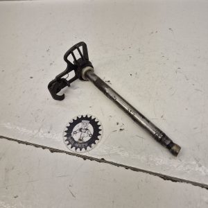 axe de selecteur en l'etat yamaha 250 yz 1984